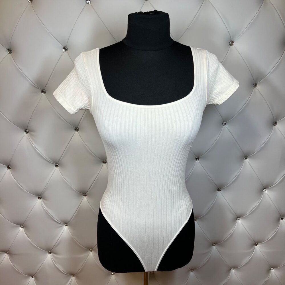 Forever 21 White Ribbed Top Size M/L